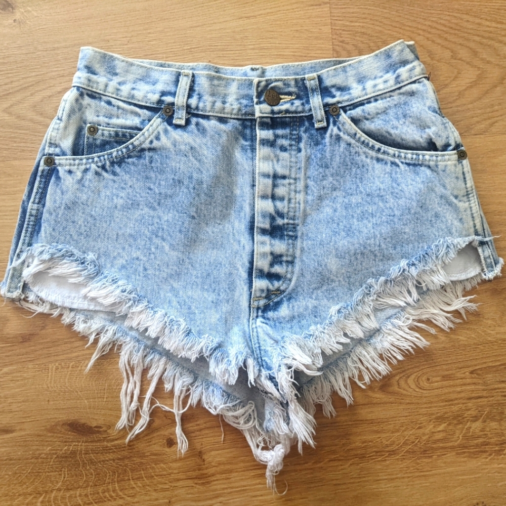 Lee Acid Wash High Rise Waisted Denim Cutoff Distressed Shorts